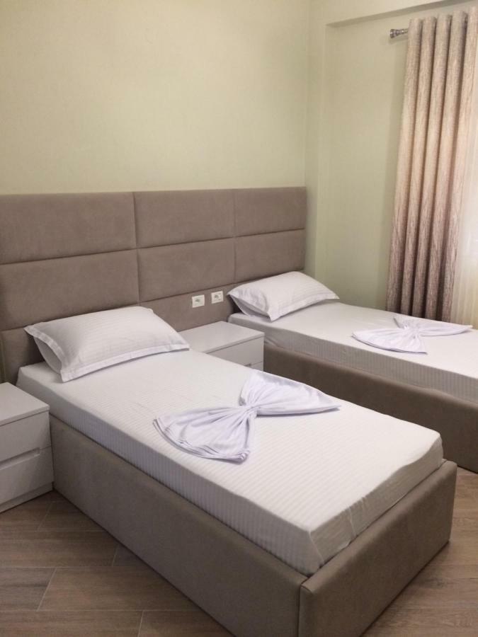 Merkaj Hotel Berat Eksteriør bilde