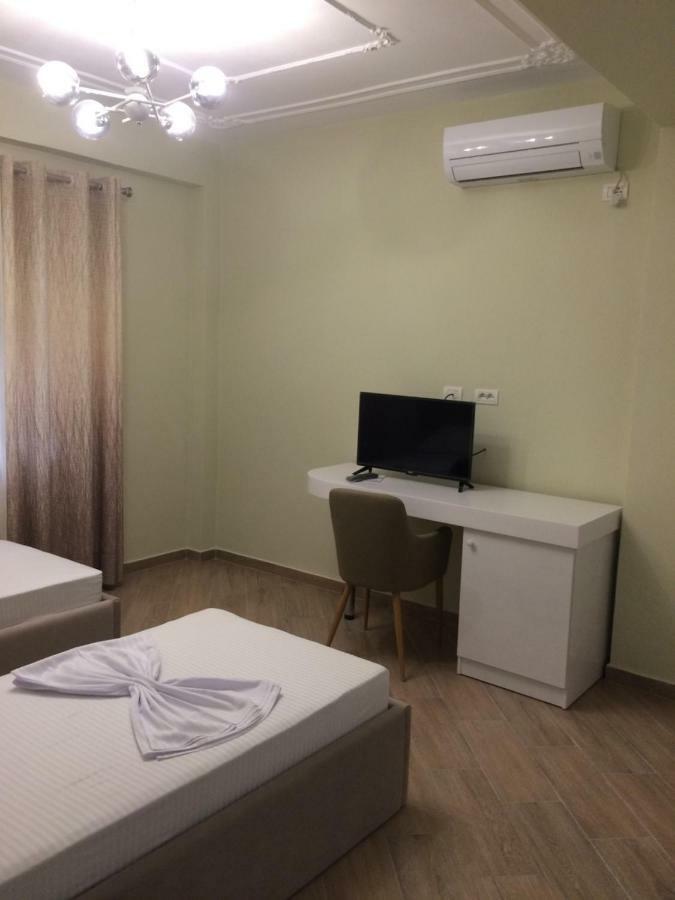 Merkaj Hotel Berat Eksteriør bilde